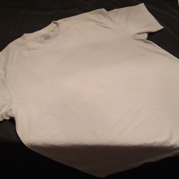 Guess Oversized White Tee - Picture 5 of 8